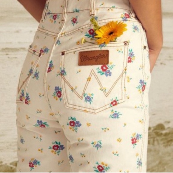 Wrangler Denim - Billabong Wrangler Floral High-Rise Jeans with Multicolor Flowers